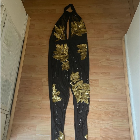 ♣️🤎GET READY FOR 2025 IN THIS SEXY-MY MOM MIAMI SHEER GOLD & BLACK JUMPSUIT♣️ - Picture 6 of 10